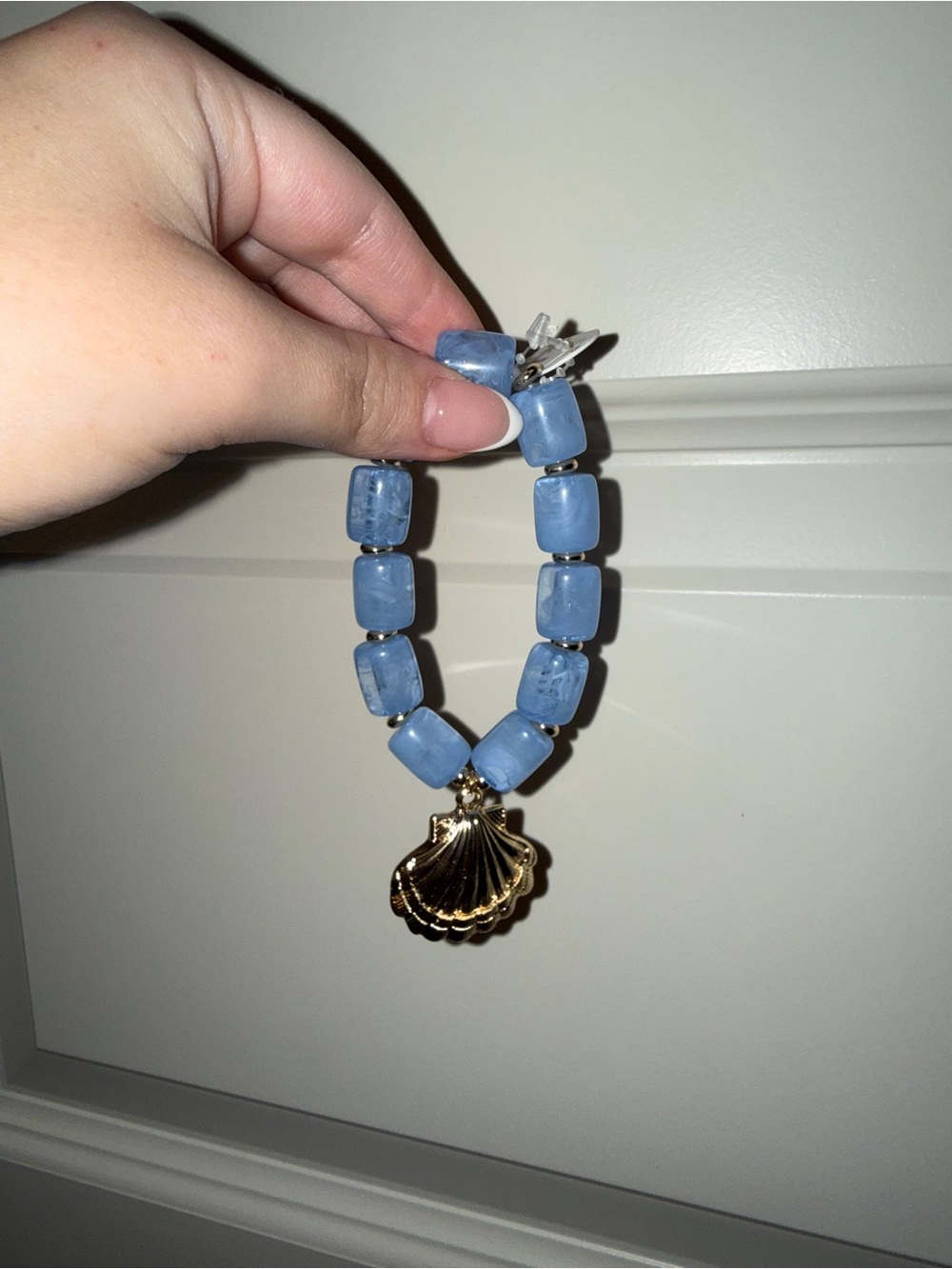 Gold Shell Charm Blue Beaded Stretch Bracelet